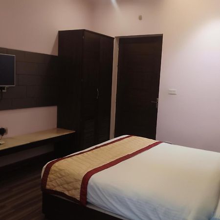 Hotel Rudra Vilas Agra  Esterno foto